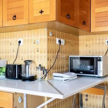 Three Bedroom Spacious Near Acropolis *